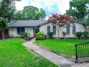 Building Photo - 2733 Biloxi Ln