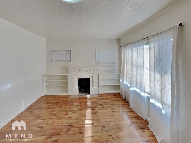 Foto del edificio - 2515 64th Ave