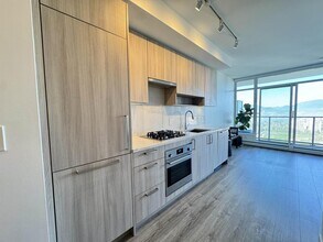 Building Photo - 13350 Central Ave