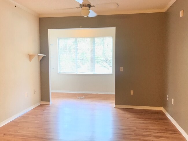 Building Photo - Move-in Special - 50% off first month's re...