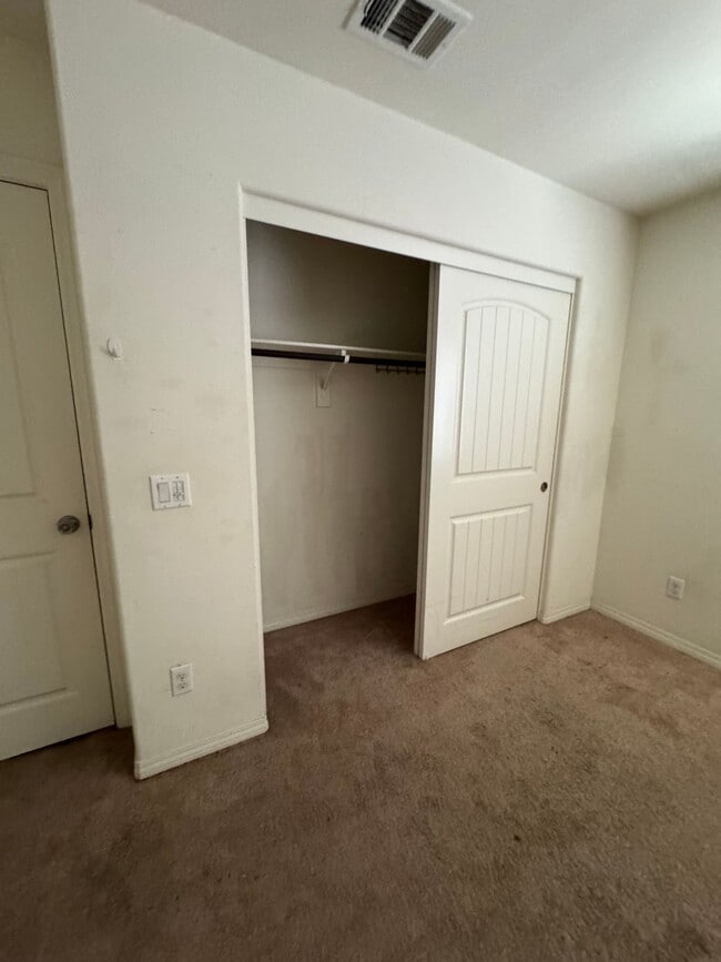 Photo - 14925 Shoreham St (Corona, CA) Apartment