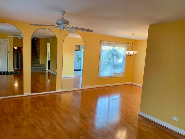 Foto del edificio - 156 Brookside Dr