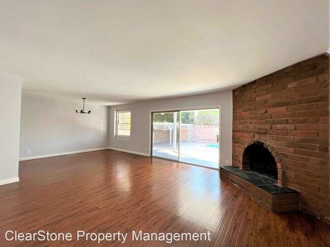 Building Photo - 3 br, 2 bath House - 15126 Enadia Way