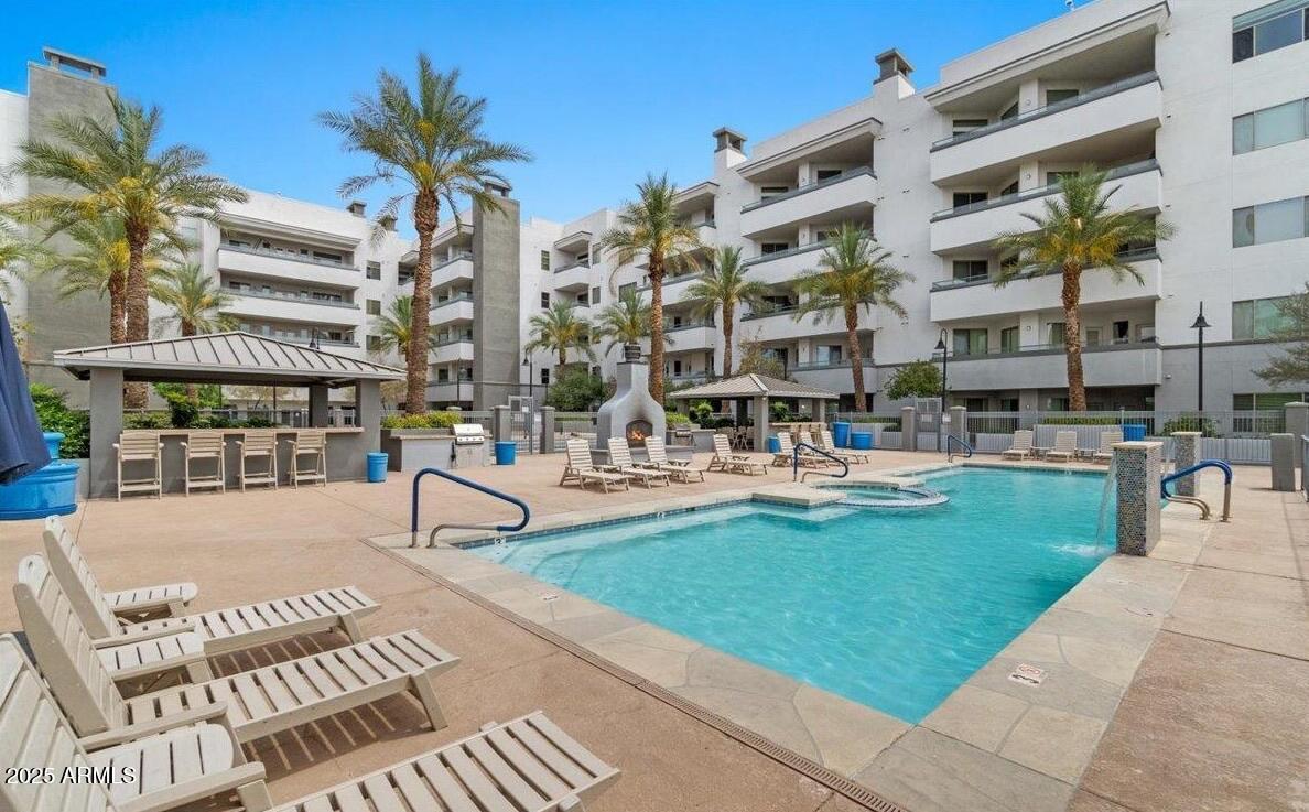 Foto principal - 945 E Playa Del Norte Dr