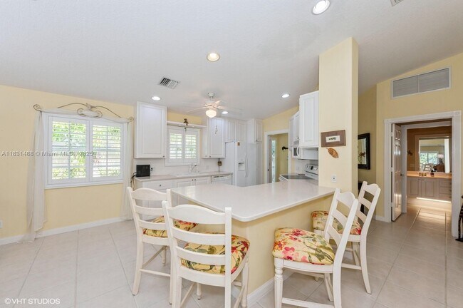 Building Photo - 8163 Montserrat Pl