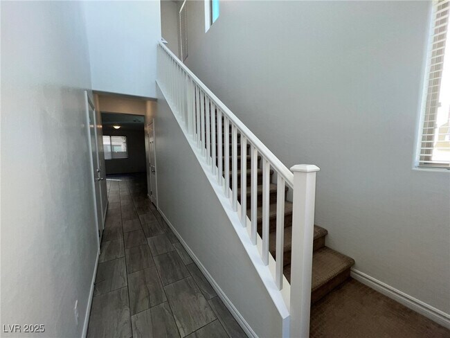 Foto del edificio - 3212 Daffodil Ridge St