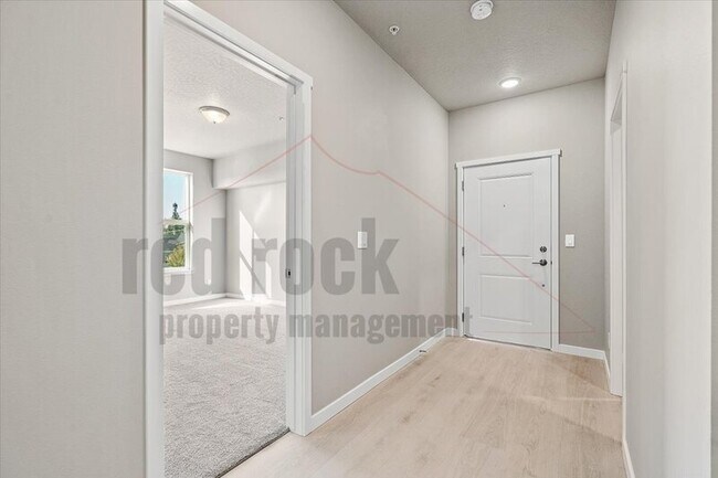Building Photo - 6430 N Atlas Rd