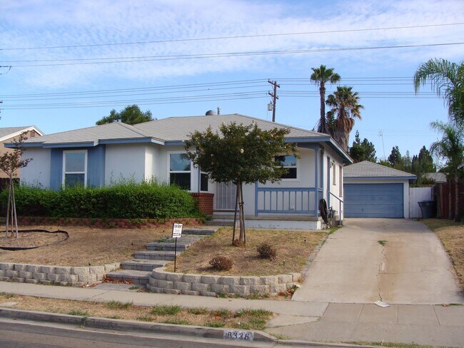 Building Photo - Beautiful 3Bedroom/2 Full Bath Plus Huge B...