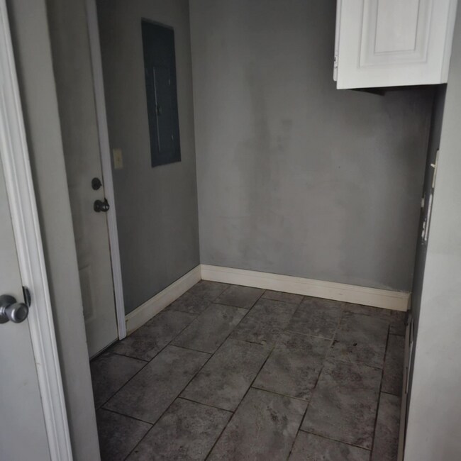 Foto del edificio - 1500 E 3rd St