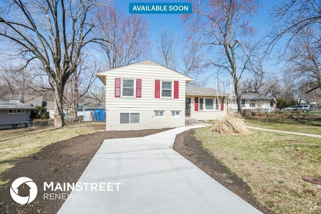 Building Photo - 200 Westside Dr