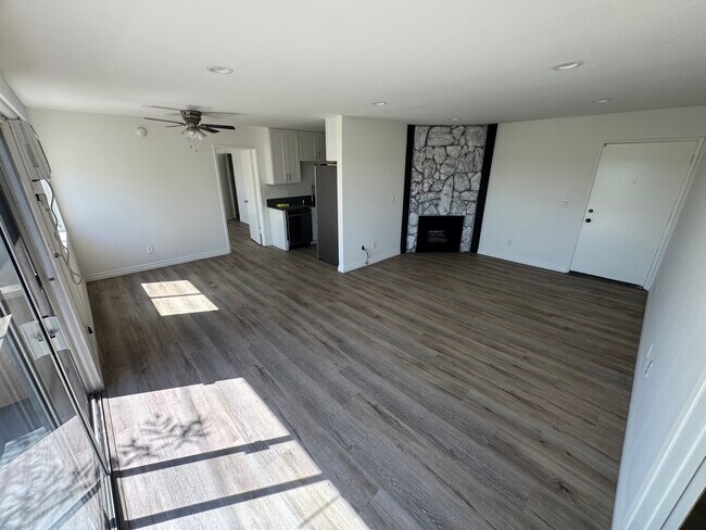 Foto del edificio - 3725 Glendon Ave