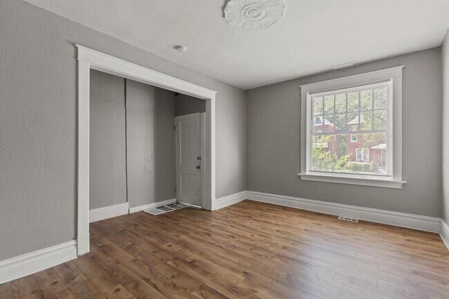 Building Photo - 3941 Shaw Blvd