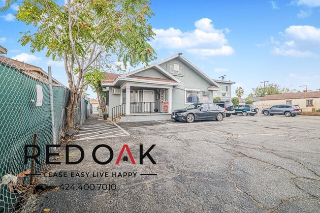 Building Photo - 13073 Pierce St