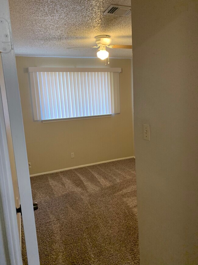 Bedrooms 2 & 3 - 808 Jefferson Ave