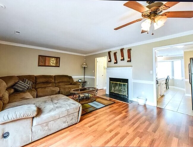 Foto del edificio - 5738 Rivermill Cir