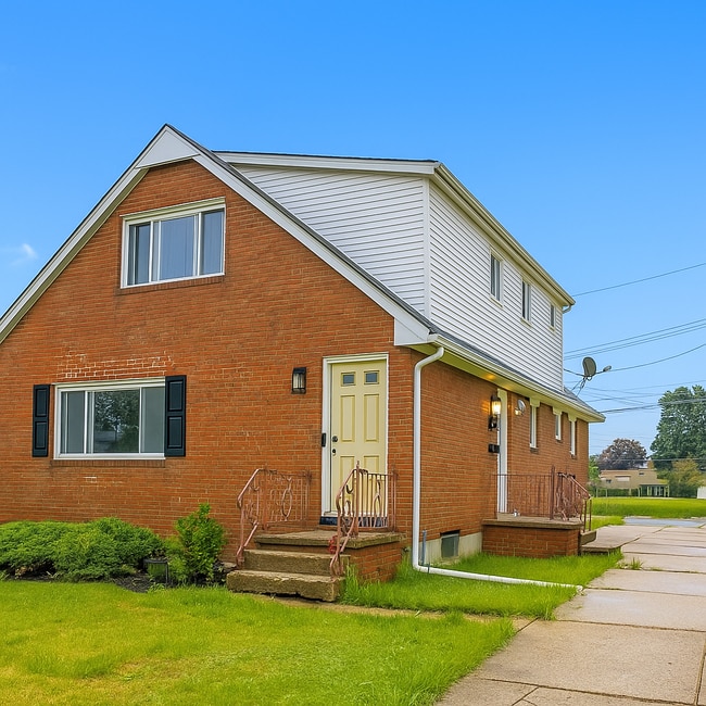 Building Photo - 91 Theresa Dr