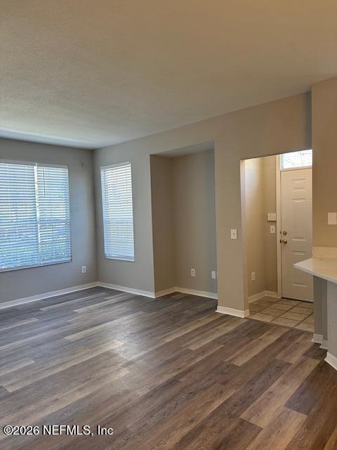 Building Photo - 13703 Richmond Park Dr N