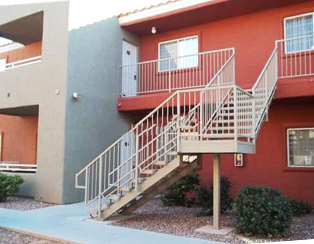 Primary Photo - GREAT 2 BED, 2 BATH CONDO! READY FOR IMMED...