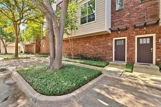 Building Photo - 4315 Holland Ave