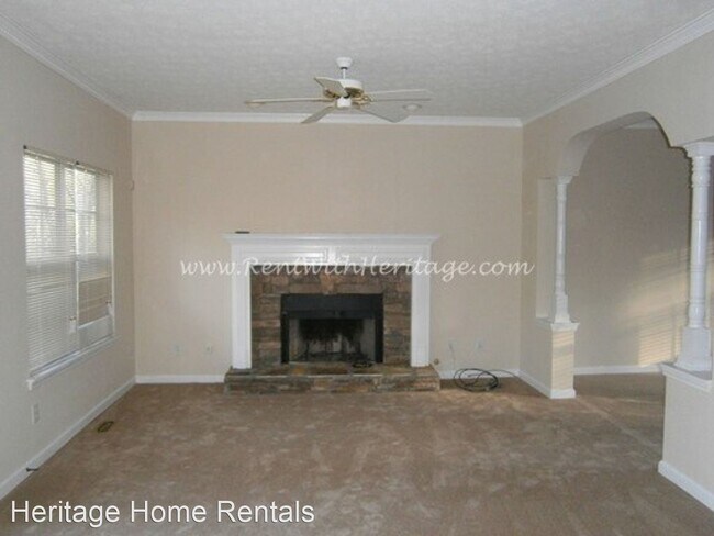 Building Photo - 2240 Pennsylvania Ct