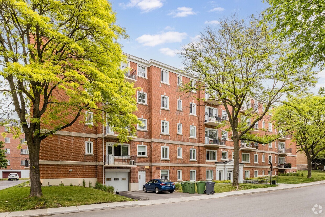 Building Photo - 1375 Crois Sherwood