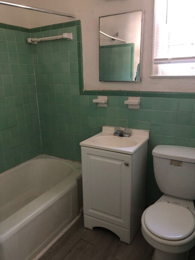 Foto del edificio - 1229 E 54th St