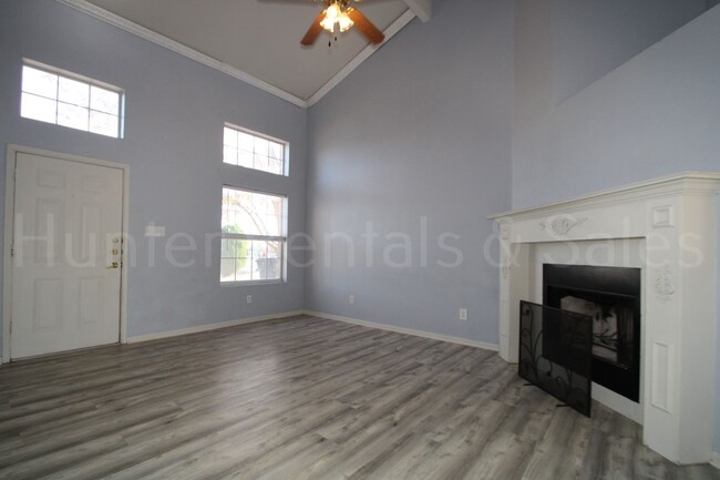 Building Photo - Two-Story Dream! $1000 off your first mont...