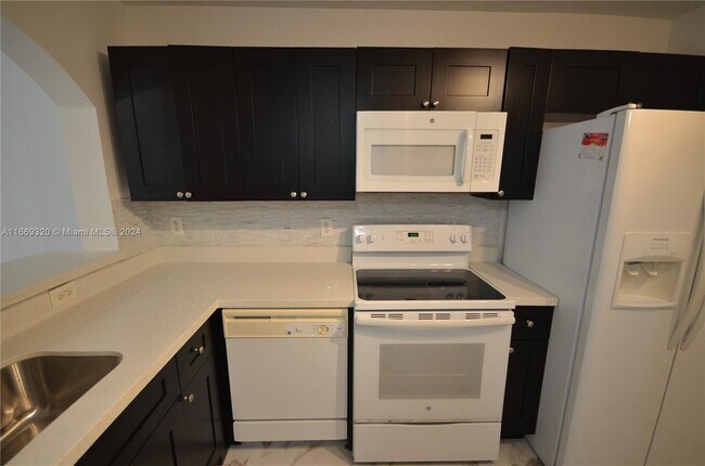 Foto del edificio - 1241 SE 29th St