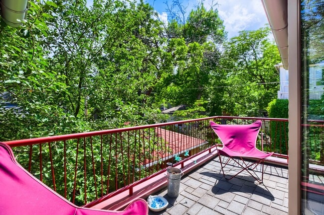 Building Photo - Charming Downtown Oasis | Steps to Pearl Street
