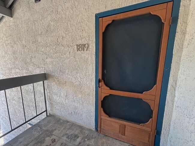 Clean 2 bedroom condo located near downtown Fullerton - Clean 2 bedroom condo located near downtown Fullerton