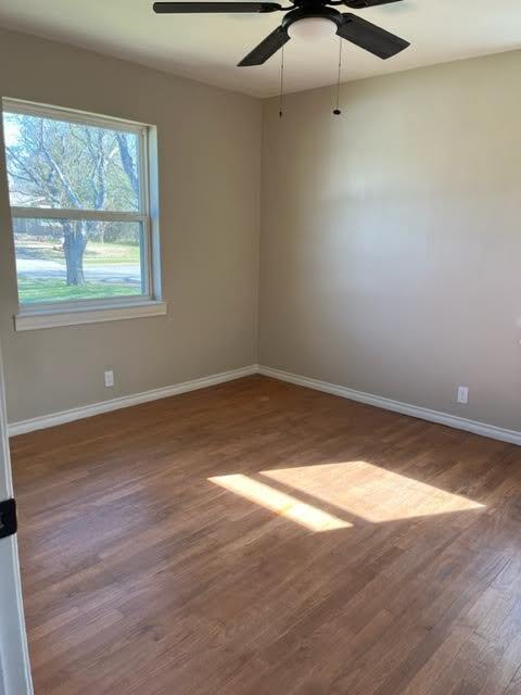 Photo - 407 Daniel St House