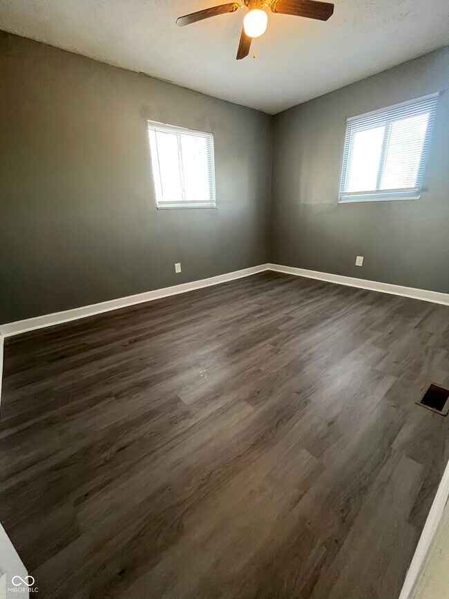 Foto del edificio - 4622 E 30th St