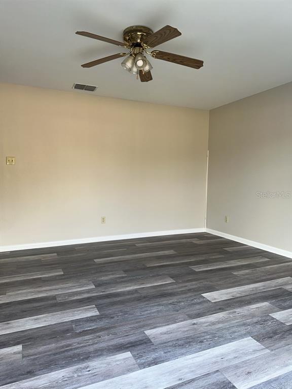 Foto del edificio - 17608 Shadyside Cir