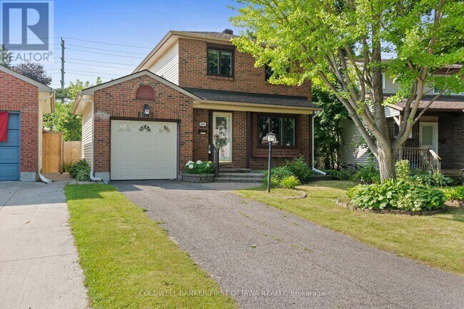 Building Photo - 1883 Prairies Ave