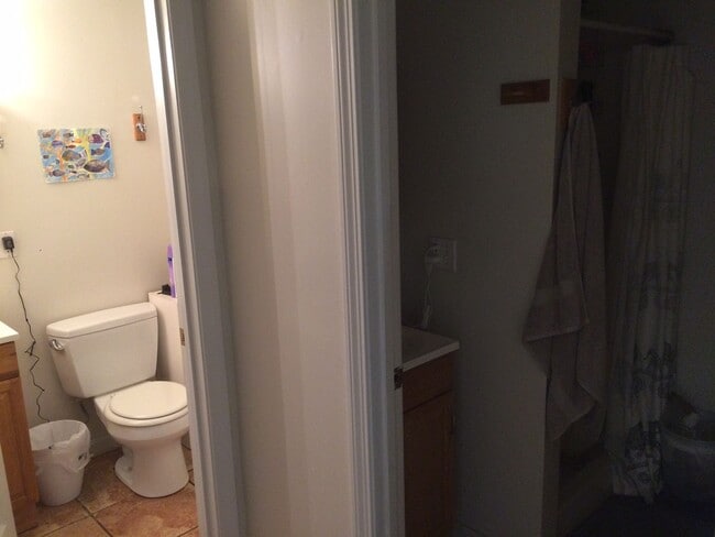 Building Photo - Massive 4 Bed • 2 Bath • 1500 sq ft • Heat, Hot Water, Gas INCLUDED • Parking Available • Pet Fri...