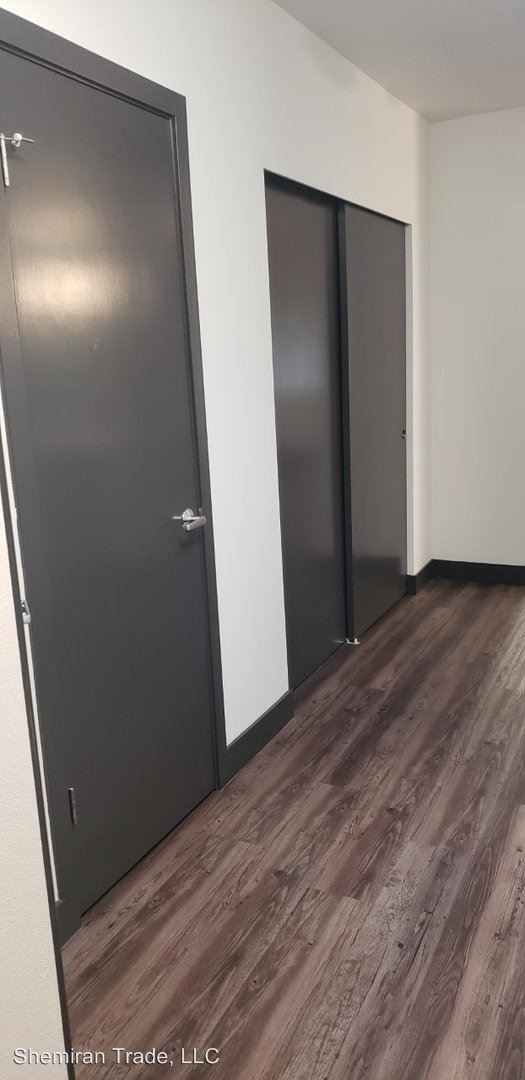 Building Photo - 2110 NE 65th St