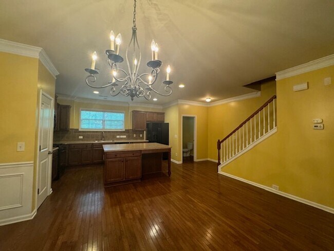 Foto del edificio - Tranquility inside. City adventures outsid...