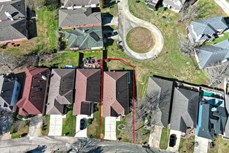 Building Photo - 108 Cove Cir