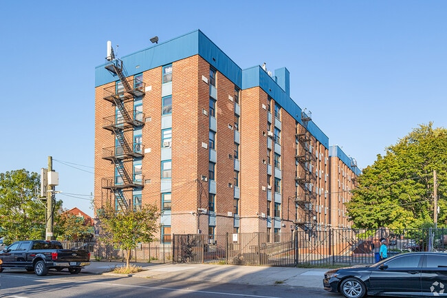 Apartment buildings are common in Bed Stuy.