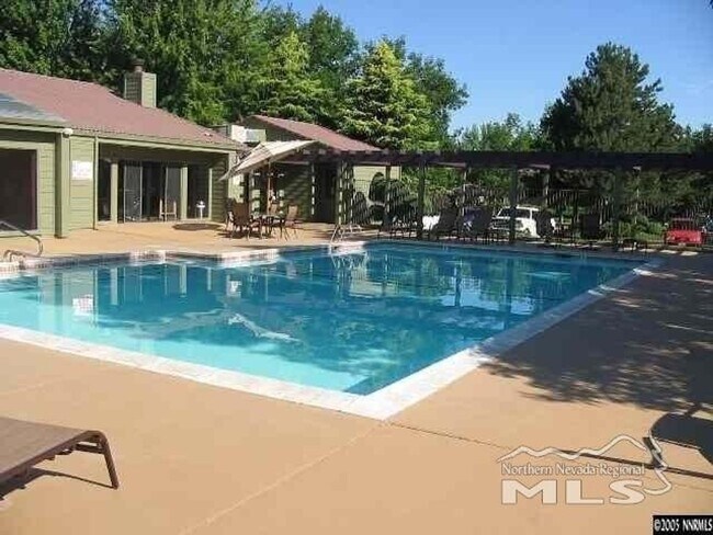 Building Photo - 1 bedroom 1 bath Wood Chase condo, partial...