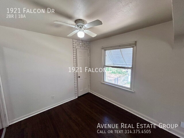 Foto del edificio - 1921 Falcon Dr