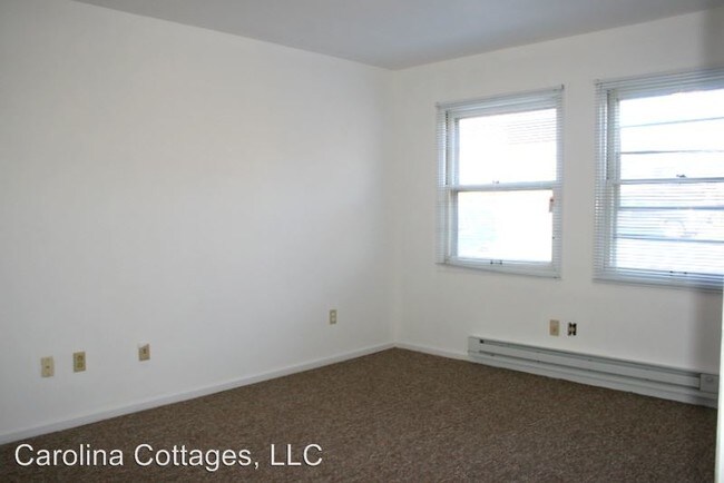Building Photo - 416 6th Ave W