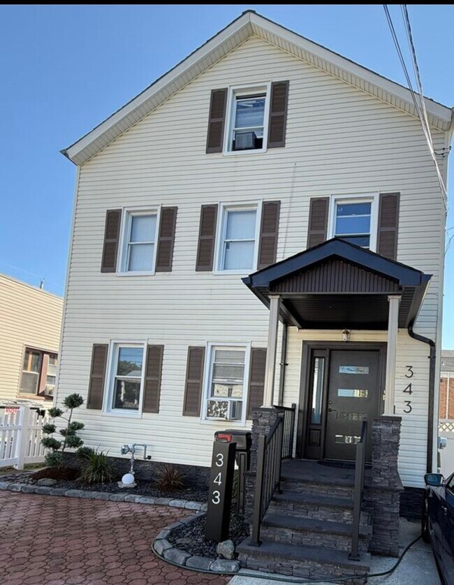 Building Photo - 343 Berkeley Ave