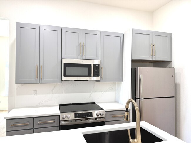 Foto del edificio - 919 S.Franklin Dr