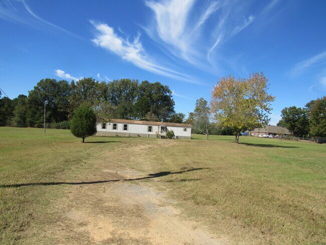 Building Photo - 104 Herald Pl