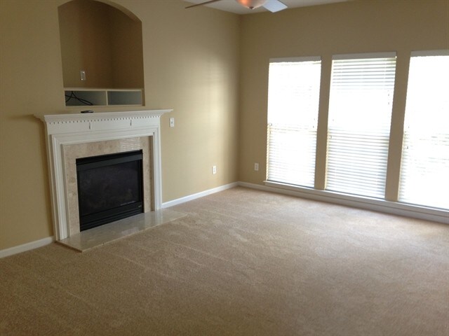 Foto del edificio - 187 Golden Valley Drive
