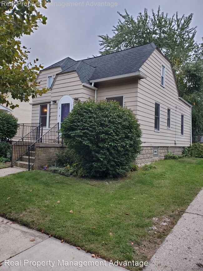 Building Photo - 3 br, 2 bath House - 715 Leroy St.
