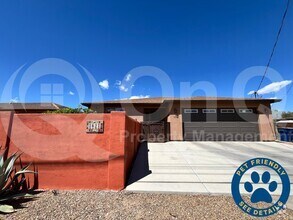 Building Photo - 1421 N Santa Rosa Ave