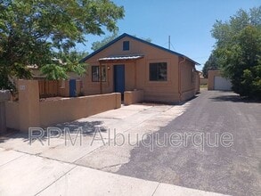 Building Photo - 504 San Clemente Ave NW