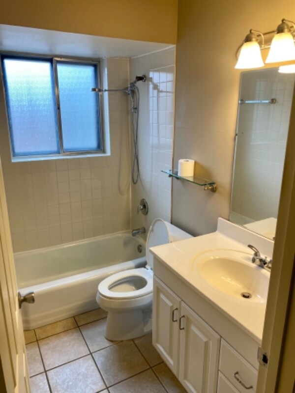 Foto del edificio - 7971 Royal Arms Ct